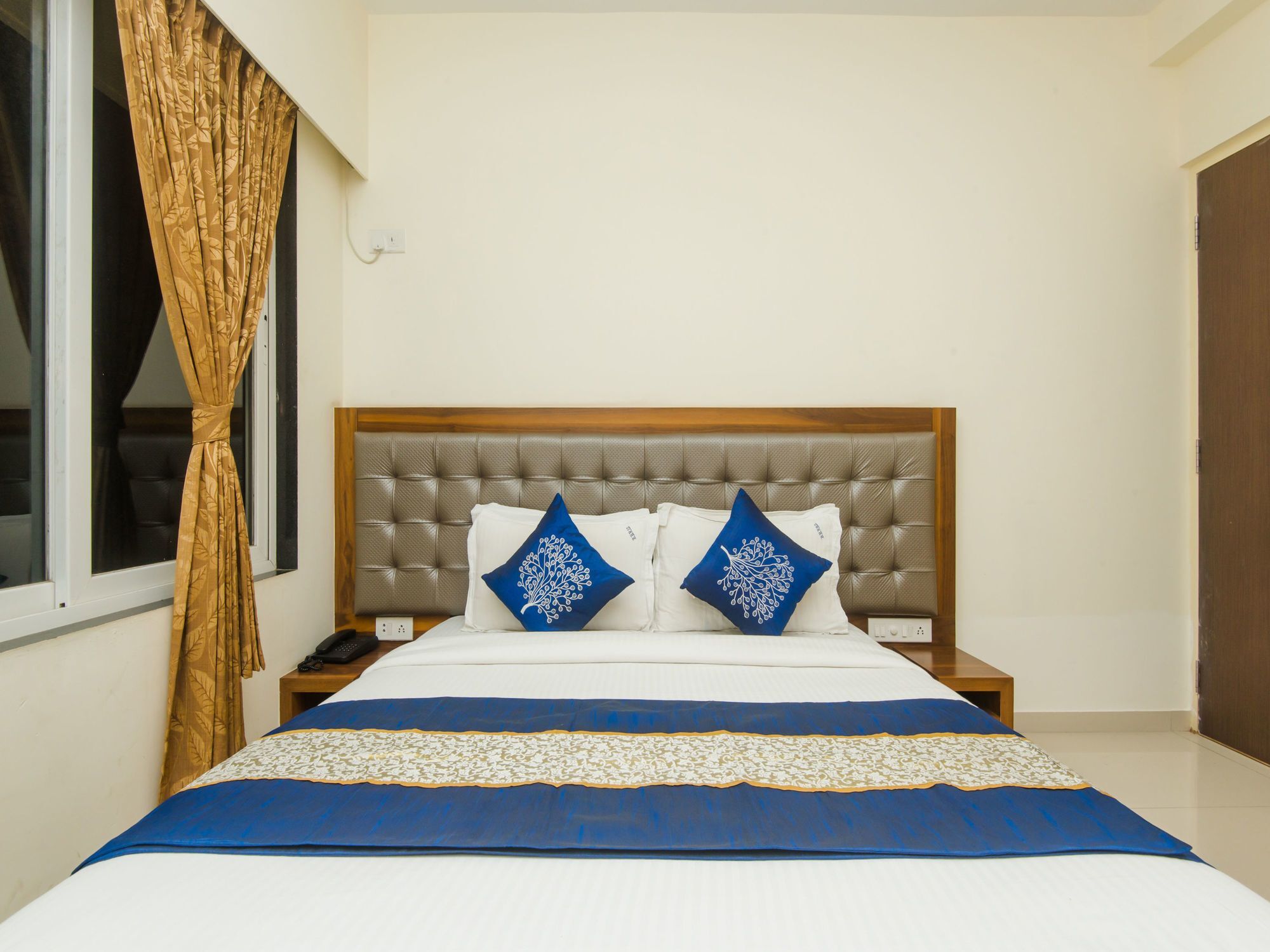 Oyo 11441 Hotel Blue Bells Residency Bombaj Zewnętrze zdjęcie
