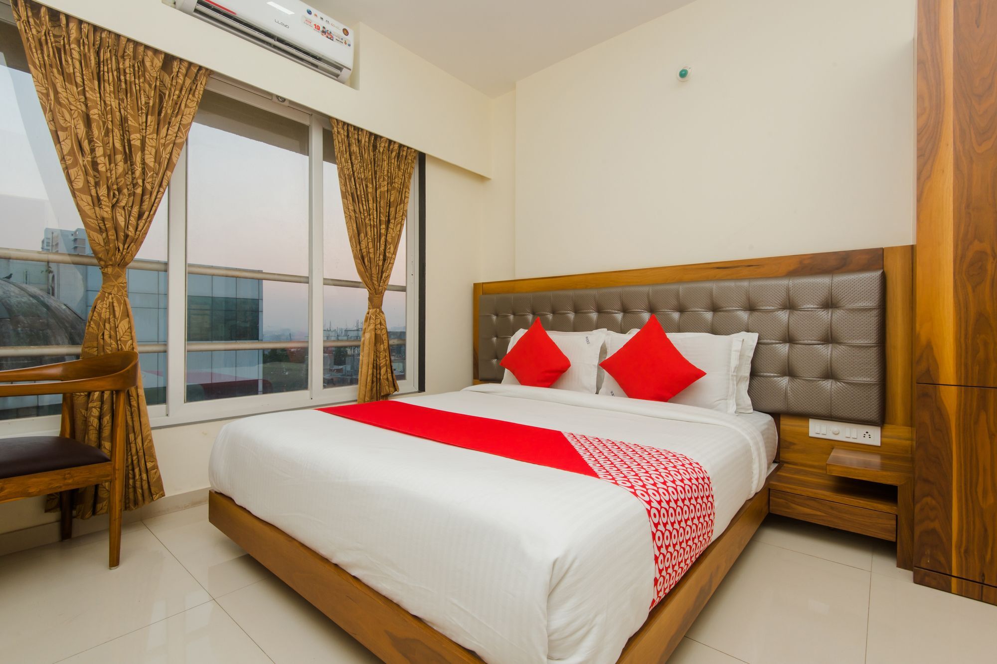 Oyo 11441 Hotel Blue Bells Residency Bombaj Zewnętrze zdjęcie